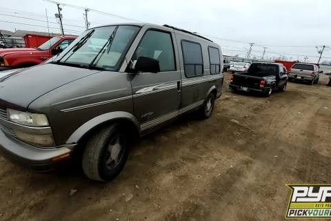 Photo of 2000 Chevrolet Astro
