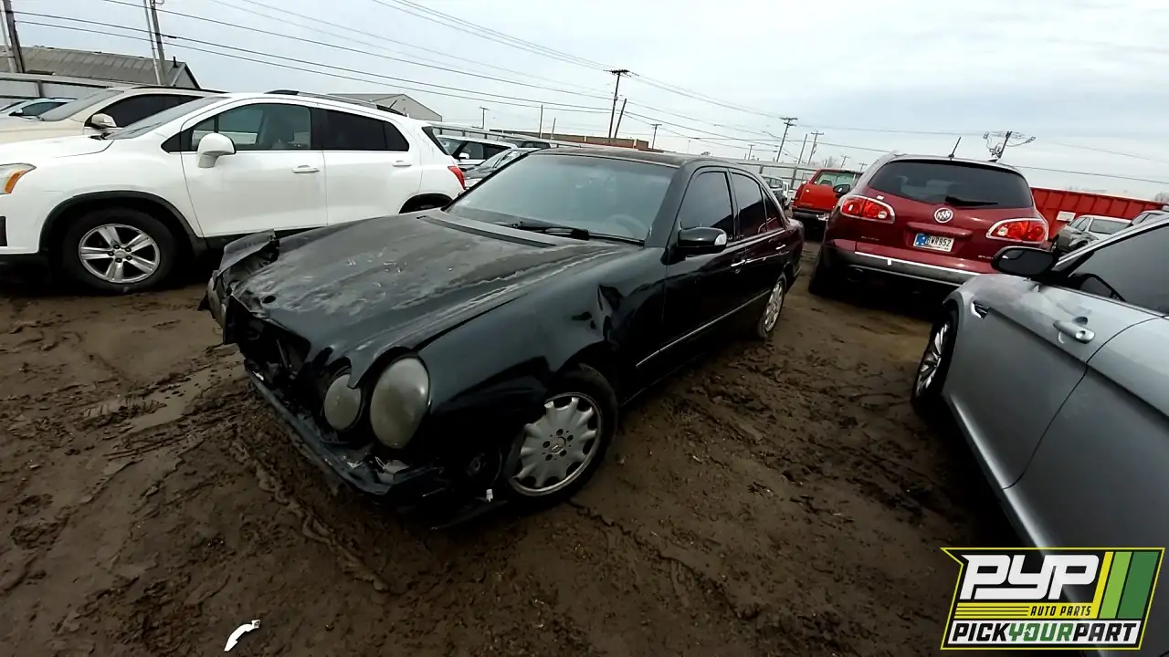 Photo of 2001 Mercedes-Benz E320
