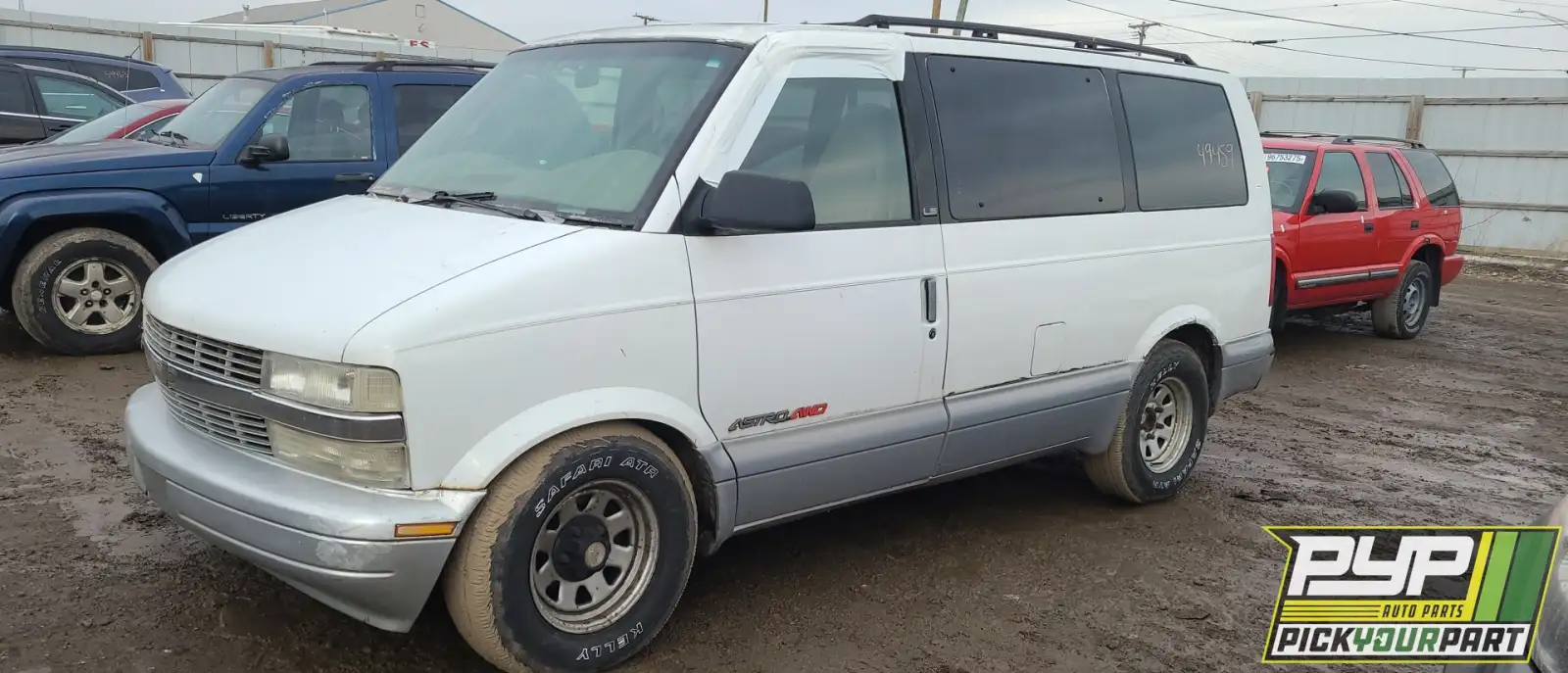 Photo of 1998 Chevrolet Astro