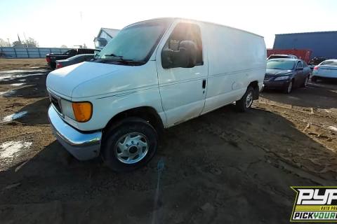 Photo of 2007 Ford E-150