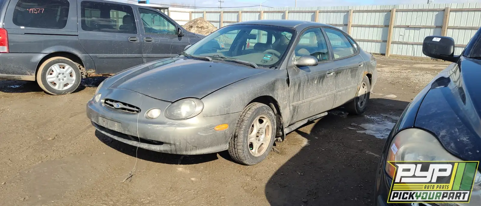 Photo of 1998 Ford Taurus