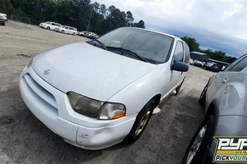 Photo of 2002 Nissan Quest