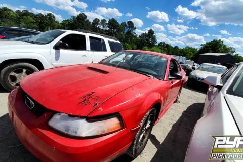 Photo of 2004 Ford Mustang