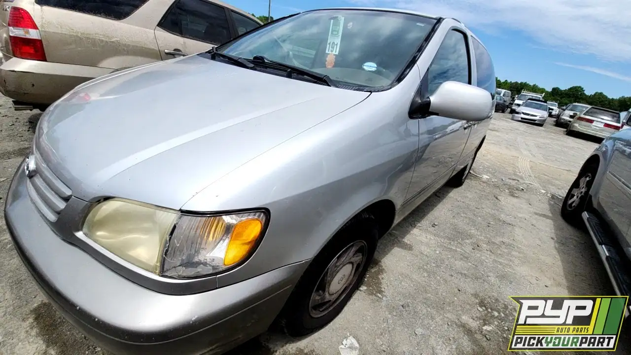 Photo of 2002 Toyota Sienna