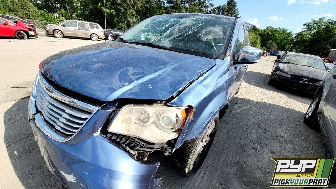 Photo of 2012 Chrysler Town & Country