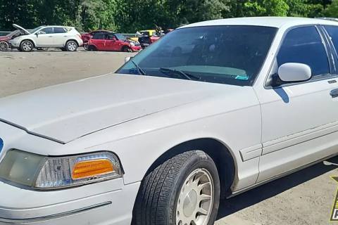 Photo of 1999 Ford Crown Victoria