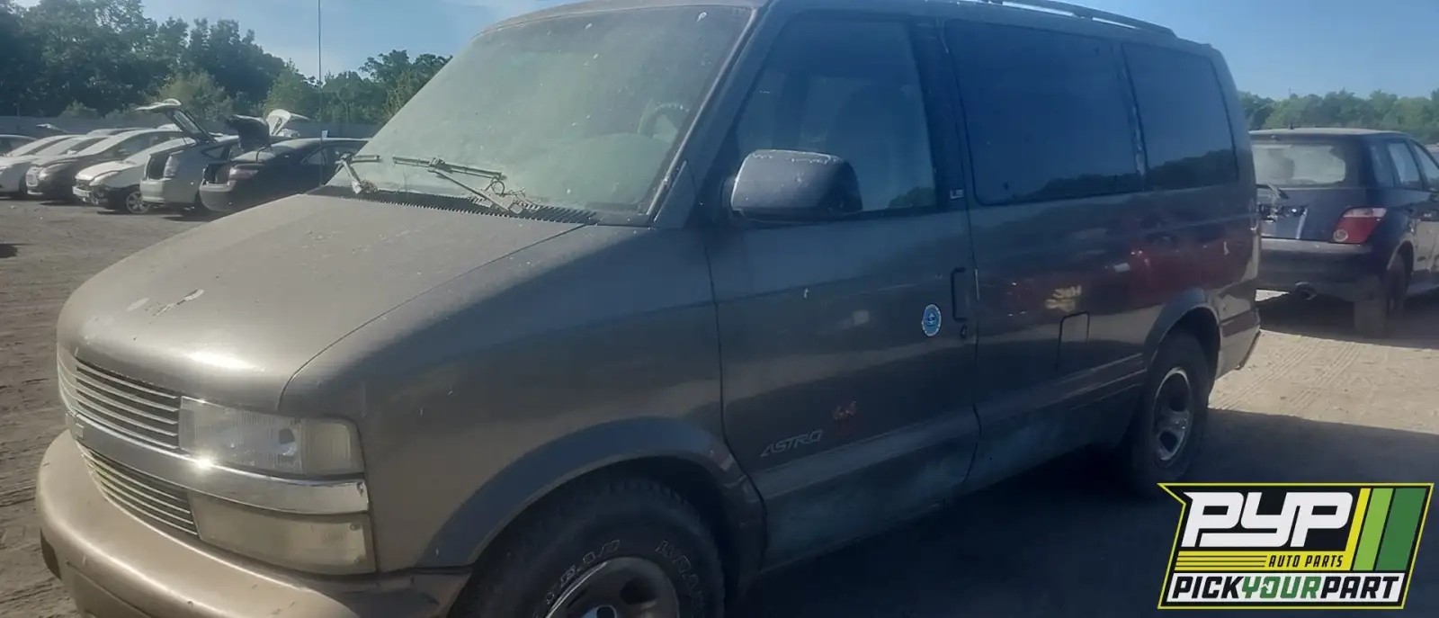 Photo of 1999 Chevrolet Astro
