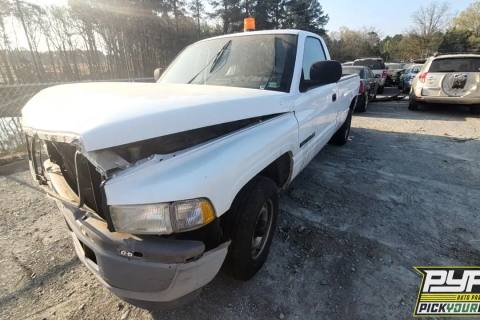 Photo of 2001 Dodge Ram 1500