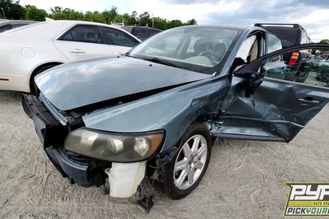 Photo of 2004 Volvo S40