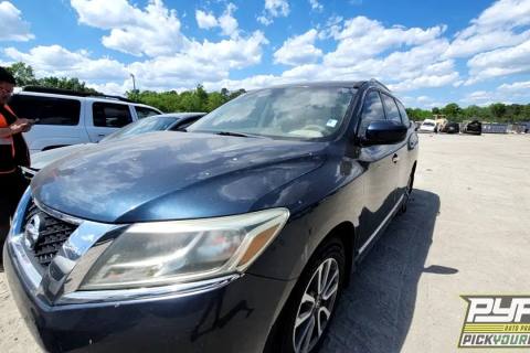 Photo of 2014 Nissan Pathfinder