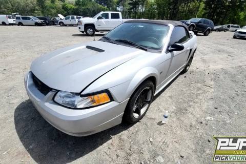 Photo of 2000 Ford Mustang