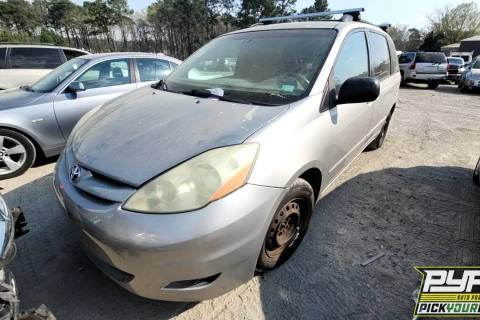 Photo of 2006 Toyota Sienna