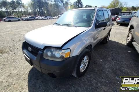 Photo of 2005 Ford Escape