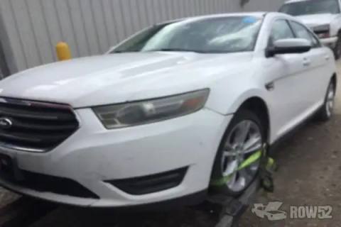 Photo of 2014 Ford Taurus