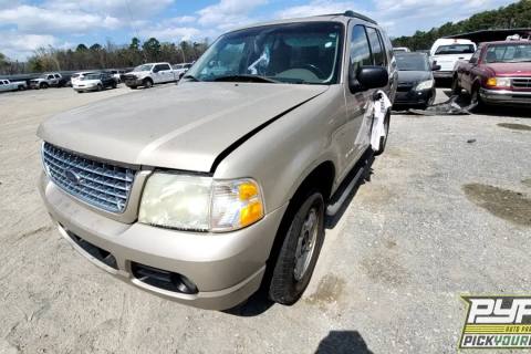 Photo of 2005 Ford Explorer