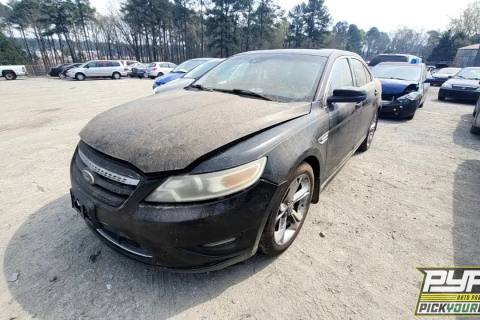 Photo of 2010 Ford Taurus