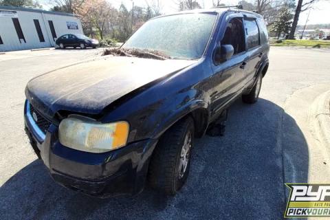 Photo of 2004 Ford Escape
