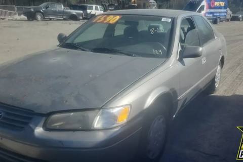 Photo of 1998 Toyota Camry