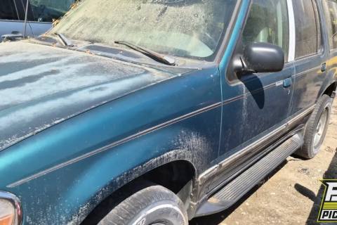 Photo of 1998 Ford Explorer