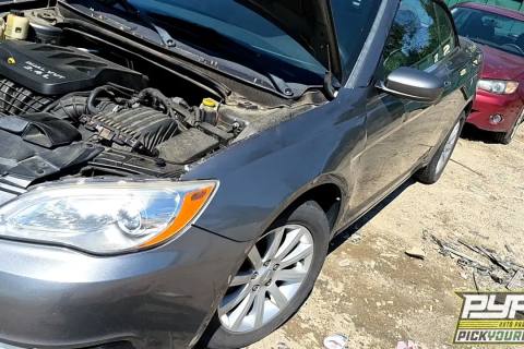 Photo of 2012 Chrysler 200