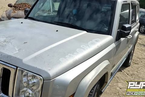 Photo of 2007 Jeep Commander