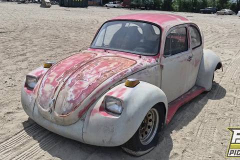 Photo of 1974 Volkswagen Super Beetle