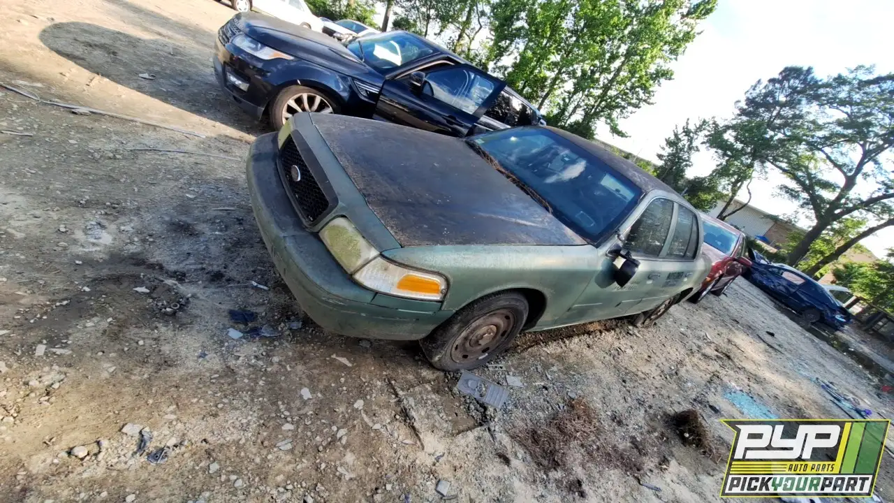 Photo of 2003 Ford Crown Victoria
