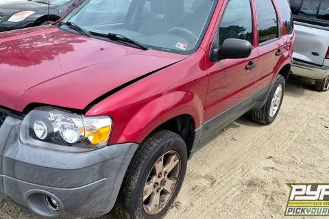 Photo of 2005 Ford Escape