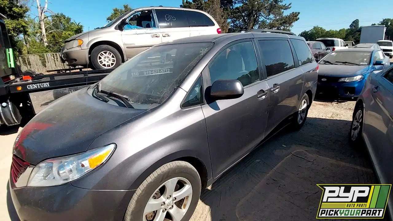 Photo of 2012 Toyota Sienna
