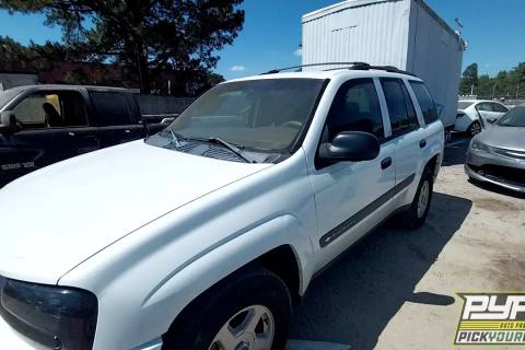 Photo of 2003 Chevrolet Trailblazer