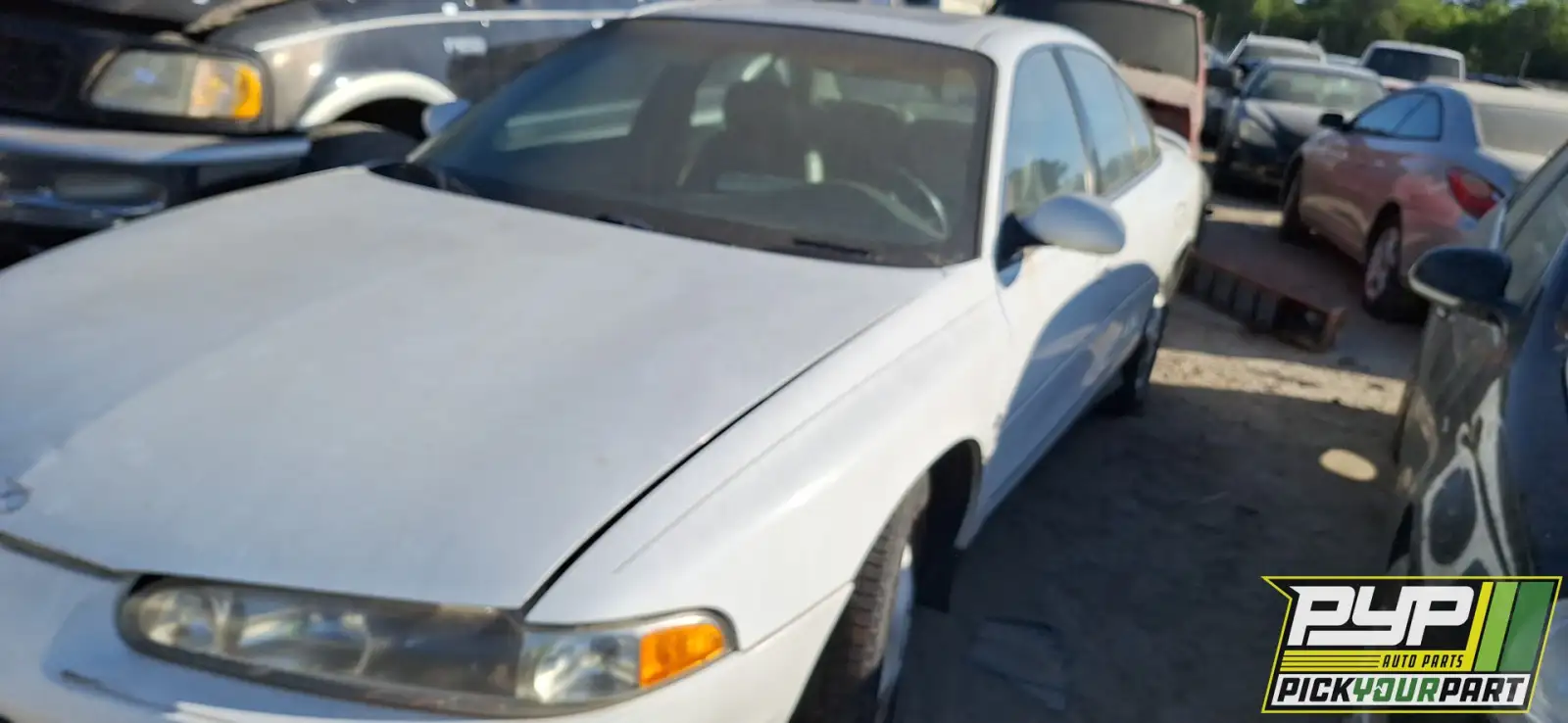 Photo of 1999 Oldsmobile Intrigue