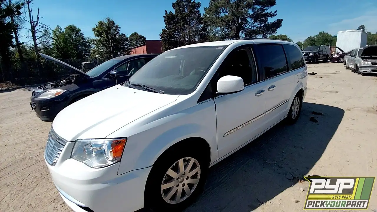 Photo of 2014 Chrysler Town & Country