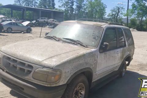 Photo of 1998 Ford Explorer