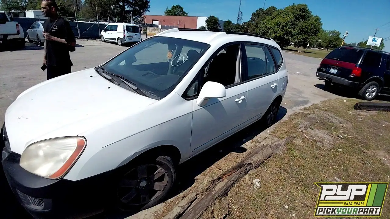 Photo of 2007 Kia Rondo
