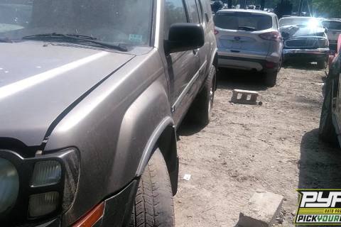 Photo of 2004 Nissan Xterra