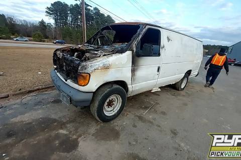 Photo of 2007 Ford E-250