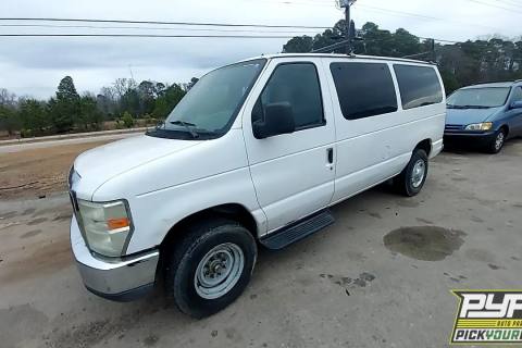 Photo of 2008 Ford E-350 Super Duty