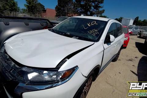 Photo of 2018 Mitsubishi Outlander