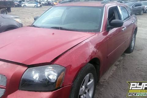 Photo of 2005 Dodge Magnum
