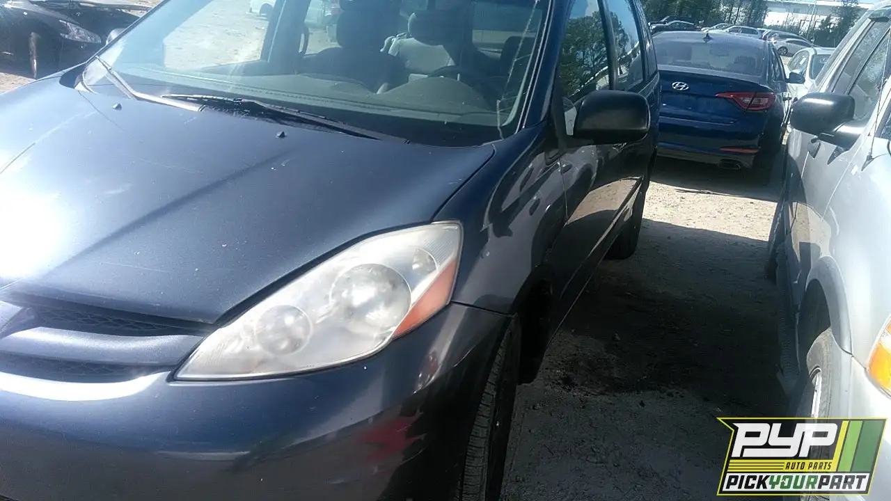 Photo of 2006 Toyota Sienna