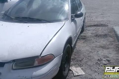 Photo of 1999 Dodge Stratus