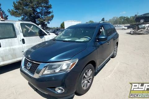 Photo of 2013 Nissan Pathfinder