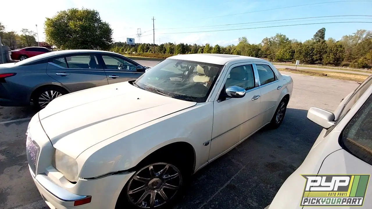 Photo of 2005 Chrysler 300
