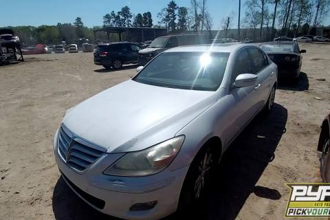 Photo of 2011 Hyundai Genesis