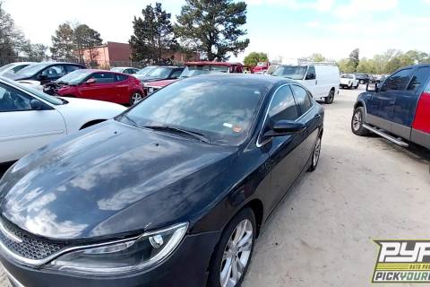 Photo of 2015 Chrysler 200