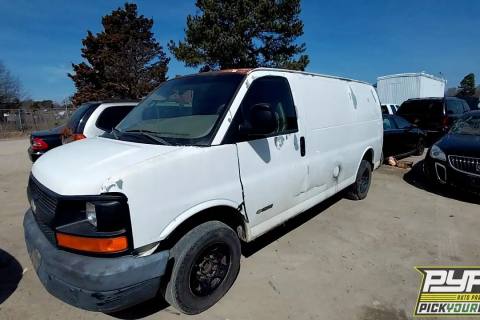 Photo of 2005 Chevrolet Express 2500