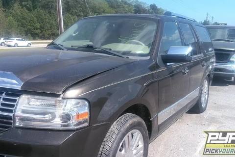 Photo of 2008 Lincoln Navigator