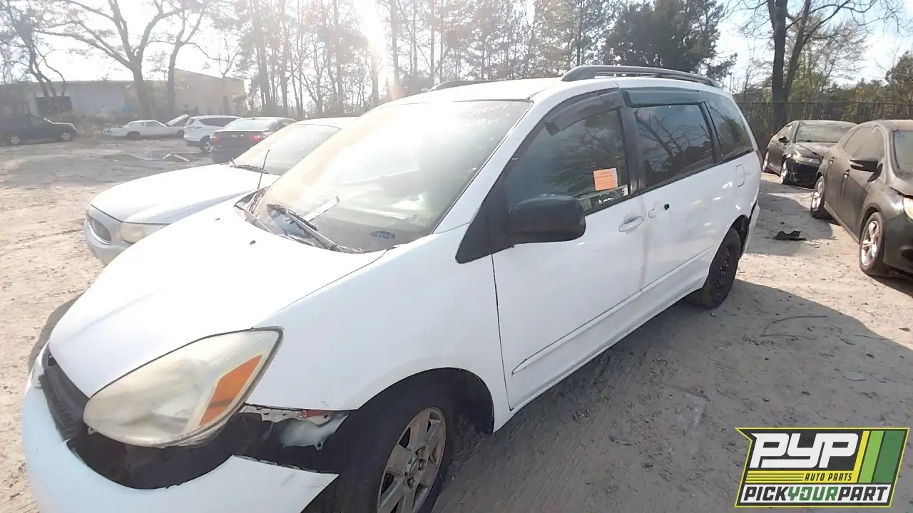 Photo of 2005 Toyota Sienna