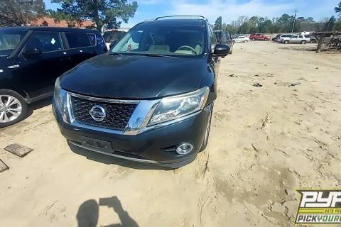 Photo of 2015 Nissan Pathfinder