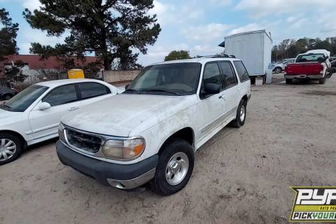 Photo of 2000 Ford Explorer